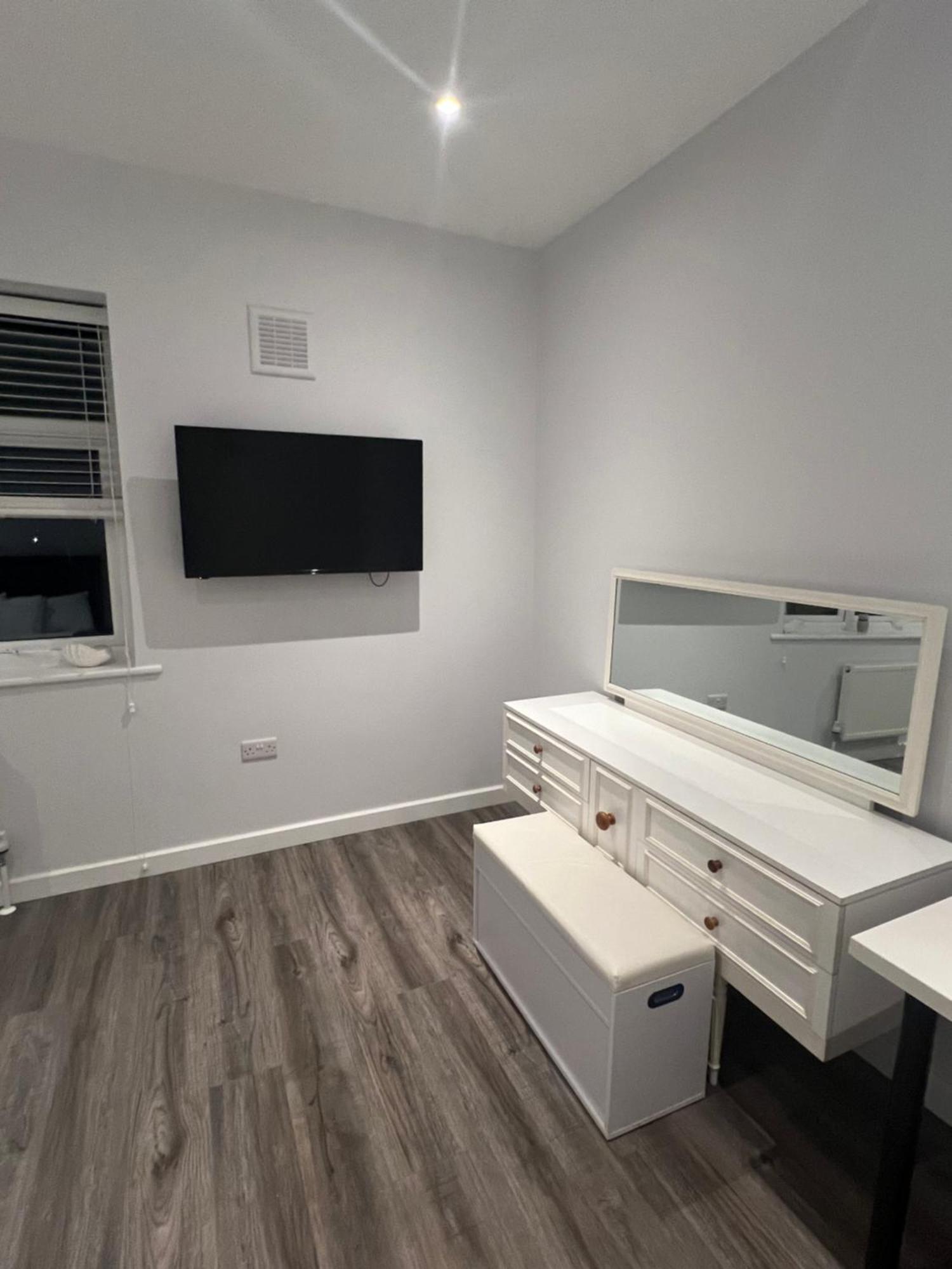 Spencer Bridge Rooms By Afl Northampton Luaran gambar