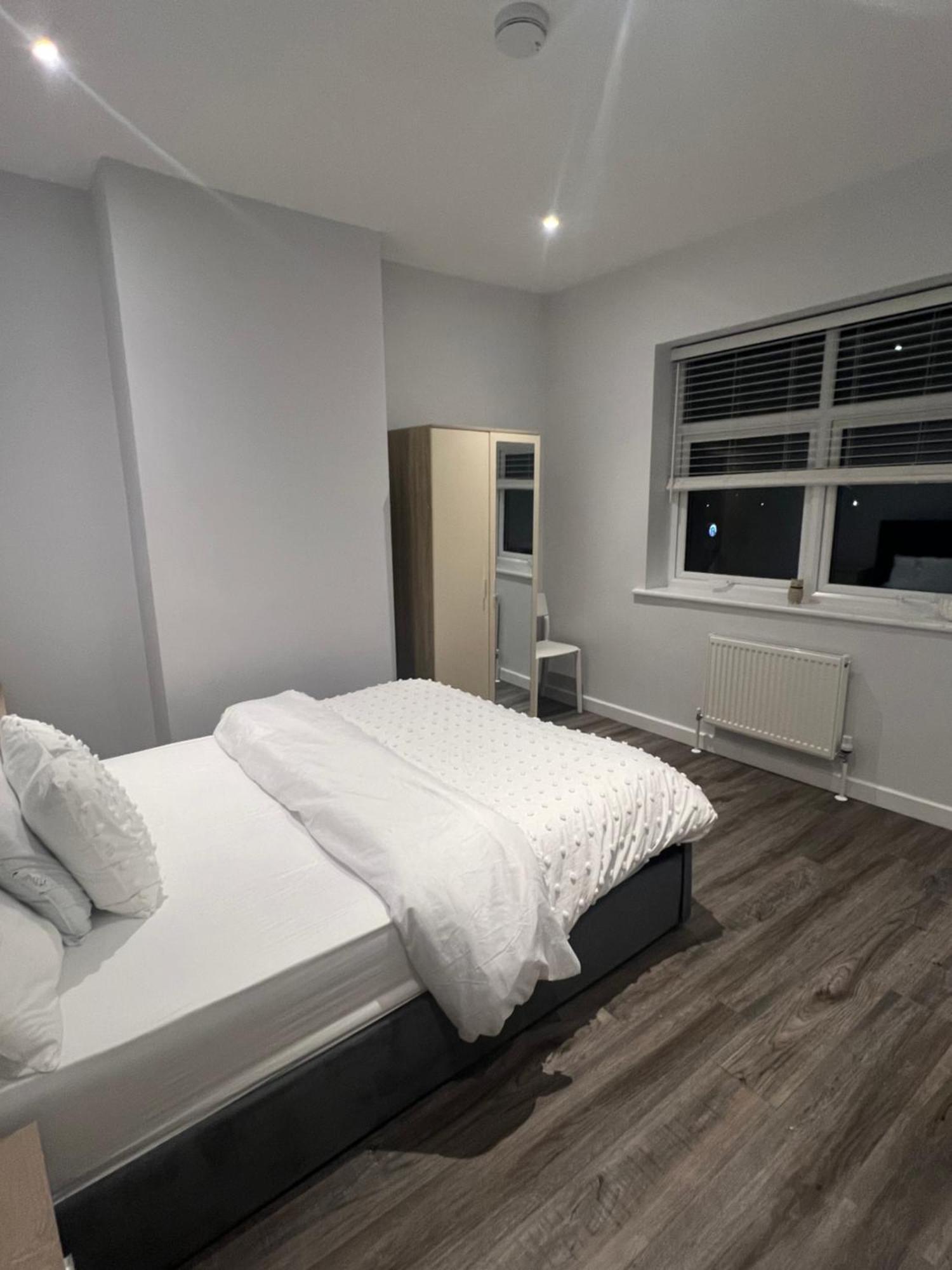 Spencer Bridge Rooms By Afl Northampton Luaran gambar